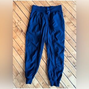 Lululemon Dance Studio Jogger *29"
True Navy
